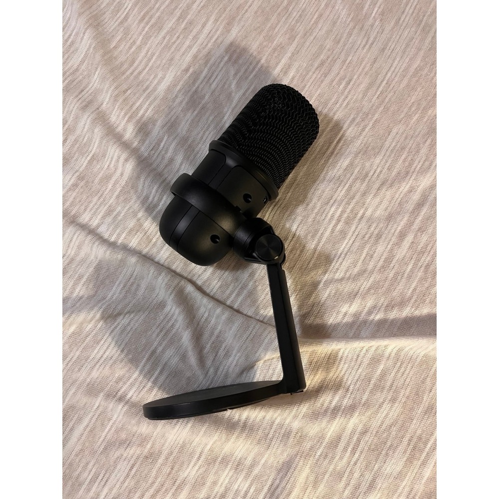 HyperX SoloCast USB Microphone -‎ HMIS1X-XX-BK/G - Gaming Podcast Streaming
